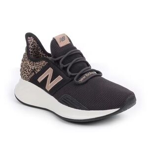 NWOT NEW Balance Women's Black and Brown Leopard ROAV V1 shoes